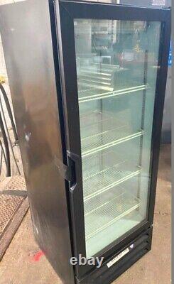 Cooler/ 1 Glass Door Beverage Air LV12-1-B /24 1/8 One Section Merchandiser