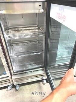 Cooler True GDM-10 /24 7/8Refrigerated Glass Door Merchandiser