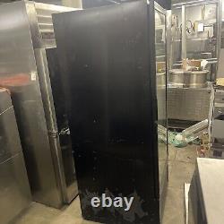 Royal Vendors Rvcf-027 Single Glass Door Refrigerator Merchandiser Used