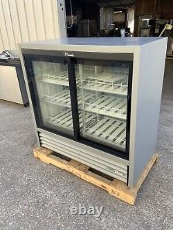 True GDM-41CPT-48 sliding 4 glass door drink refrigerator cooler GDM-41