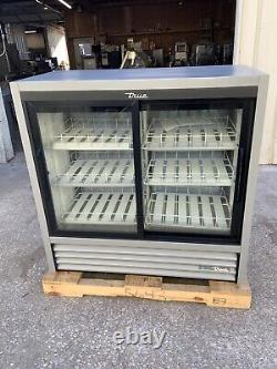 True GDM-41CPT-48 sliding 4 glass door drink refrigerator cooler GDM-41