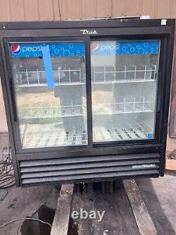 True GDM-41SL-54-HC-LD Sliding Glass Door Commercial Refrigerator Cooler 2019