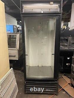 True Gdm-26 Used Single Glass Door Refrigerator Merchandiser Crystal Light