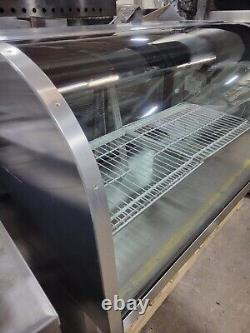 True Tcgg-60-s 60 Curved Glass Refrigerated Deli Merchandiser Deli Case