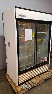 VWR True Double Door Glass Refrigerator GDM-47 with Shelves